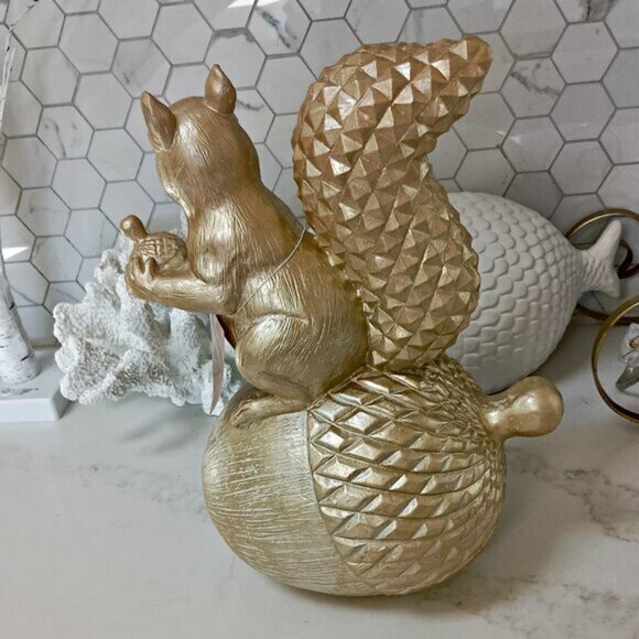 NEW! BOHO FARMHOUSE Large 14" SQUIRREL ACORN DECOR - Picture 4 of 5